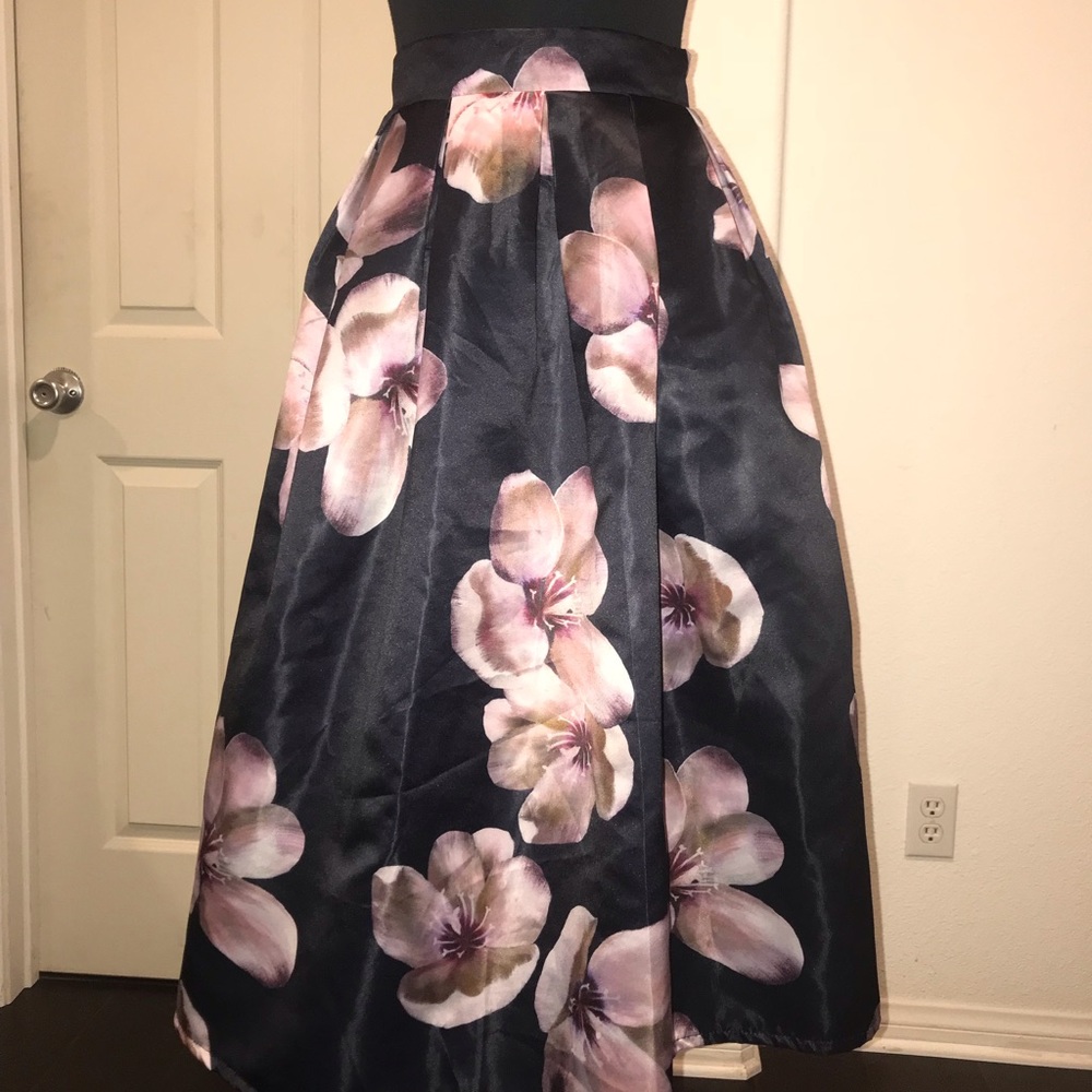 Midi skirt